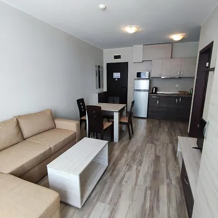 Sorrento Sole Mare - By The Apartamento Sveti Vlas