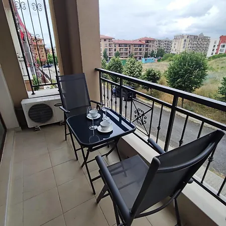 Sorrento Sole Mare - By The Apartamento Sveti Vlas