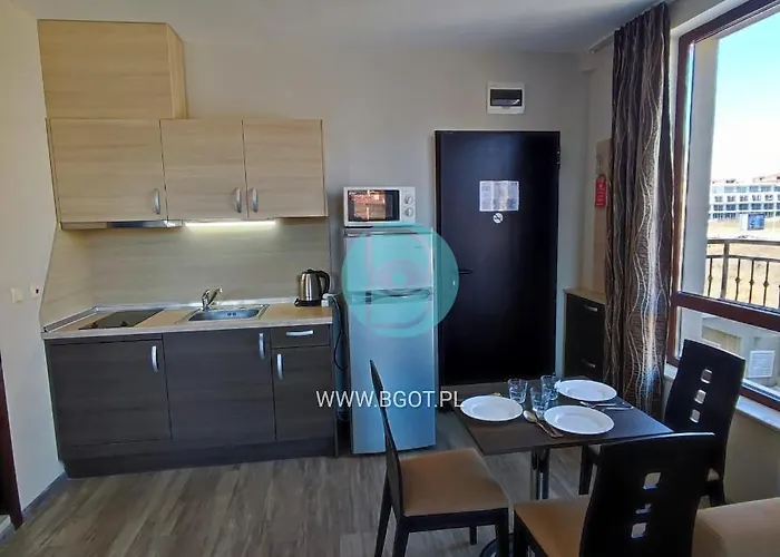 Sorrento Sole Mare - By The * Sveti Vlas