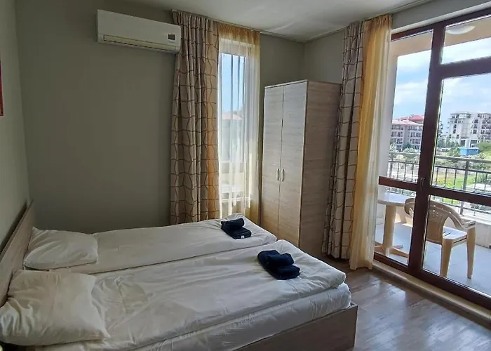 Apartament Sorrento Sole Mare - By The *