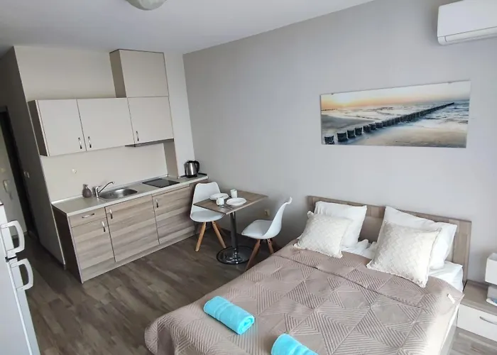 Sorrento Sole Mare - By The Apartament Sveti Vlas