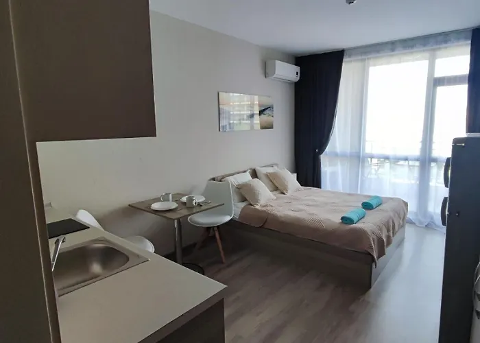 Apartament Sorrento Sole Mare - By The *