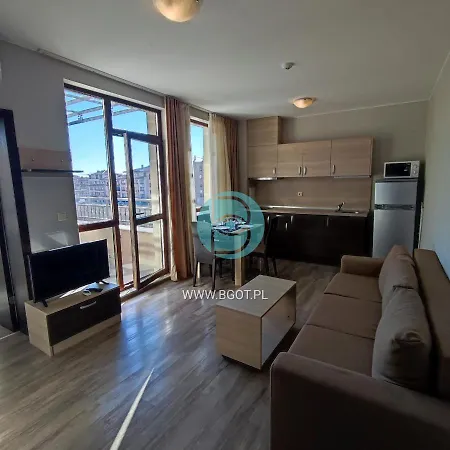 Apartament Sorrento Sole Mare - By The *