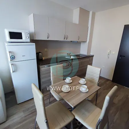 Sorrento Sole Mare - By The Święty Włas