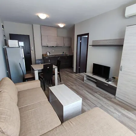 Sorrento Sole Mare - By The Свети-Влас