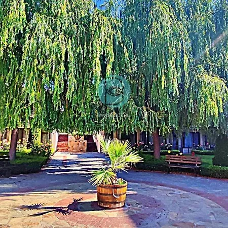 Апартаменты Sorrento Sole Mare - By The Свети-Влас