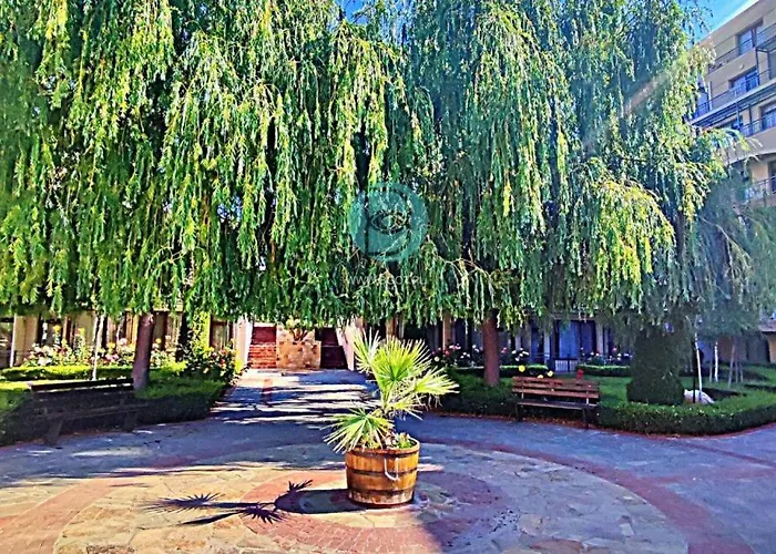 Апартаменты Sorrento Sole Mare - By The Свети-Влас